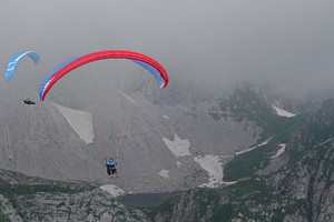Тайран 7 над горой Крын, Словения