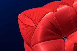 Купол QUATRO LIGHT Купол запасного парашюта Sky Paragliders QUATRO LIGHT крупным планом